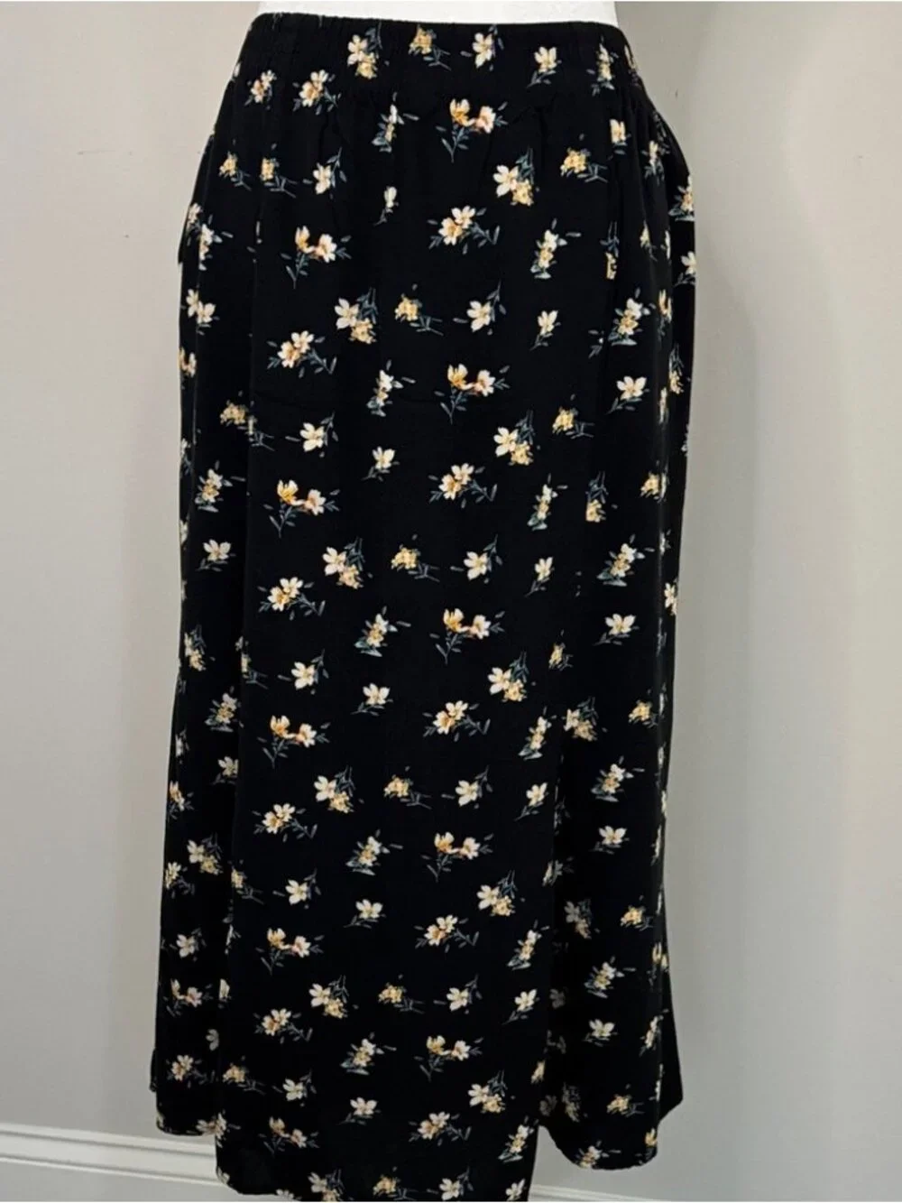 Black Floral Midi Skirt - Elegant Everyday Style